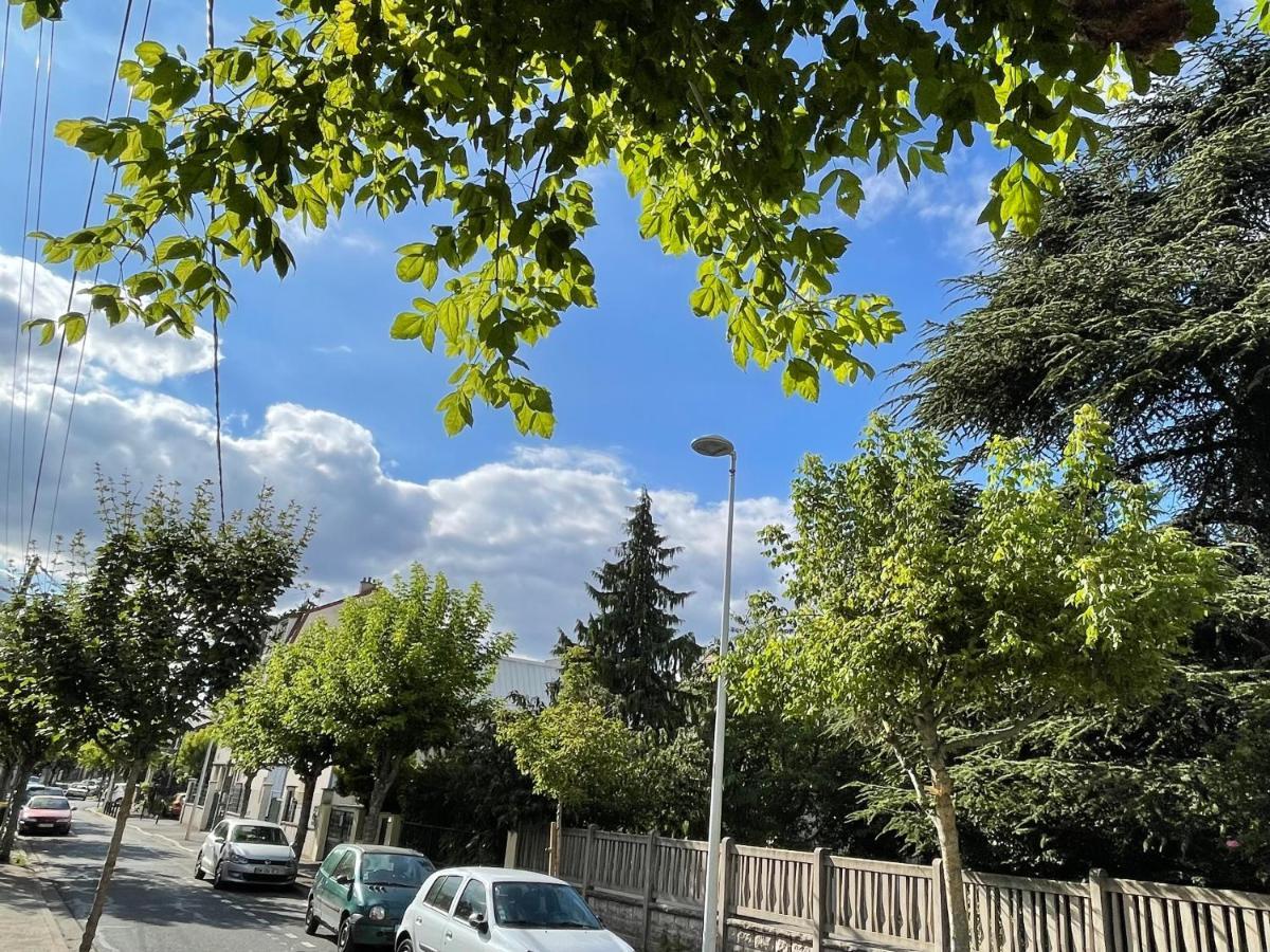 Green Nest - Metro Line 7 La Courneuve Zewnętrze zdjęcie